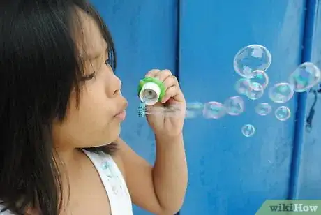 Imagen titulada Make Bubbles Step 4