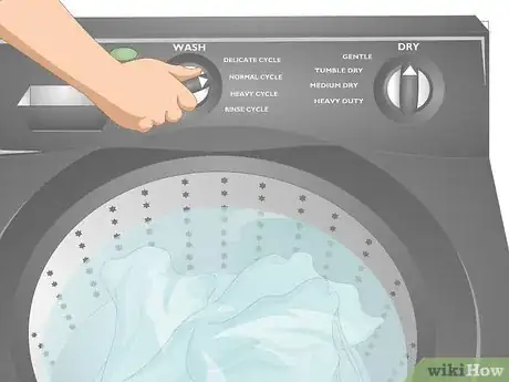 Imagen titulada Dye Clothes White Step 11