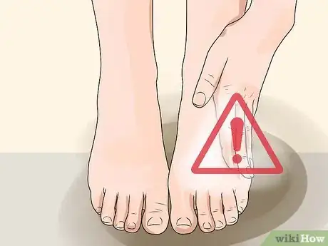 Imagen titulada Check Feet for Complications of Diabetes Step 1