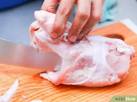 Imagen titulada Chop a Chicken Step 12