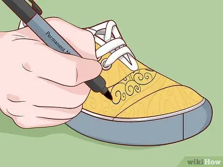 Imagen titulada Customize Your Shoes Step 12