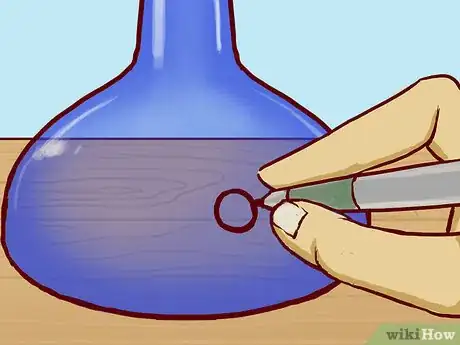 Imagen titulada Make a Glass Water Bong Step 5