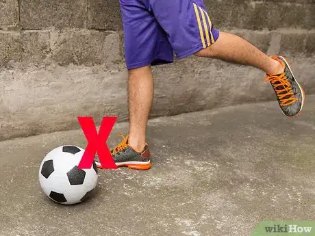 Imagen titulada Inflate a Soccer Ball Step 10