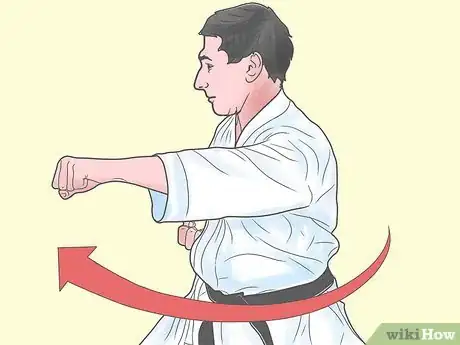 Imagen titulada Do a Karate Punch in Shotokan Step 11