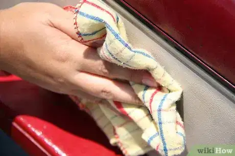 Imagen titulada Clean a Blood Stain from Car Upholstery Step 31