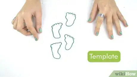 Imagen titulada Make Leprechaun Footprints Step 15