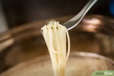 Imagen titulada Cook Pasta Al Dente Step 3