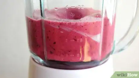 Imagen titulada Blend a Berry Lime Smoothie Step 5