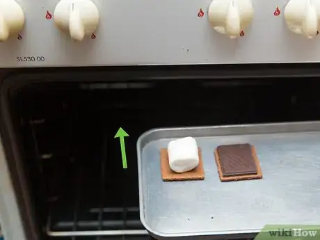 Imagen titulada Make a S'more Step 13