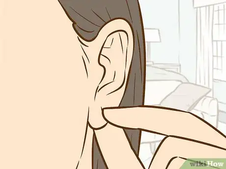 Imagen titulada Get Your Ears Pierced Step 16