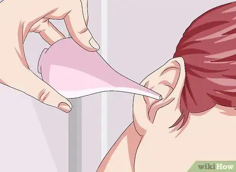 Imagen titulada Clean Ears with Peroxide Step 8