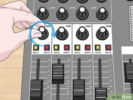 Imagen titulada Use a Mixer Step 11