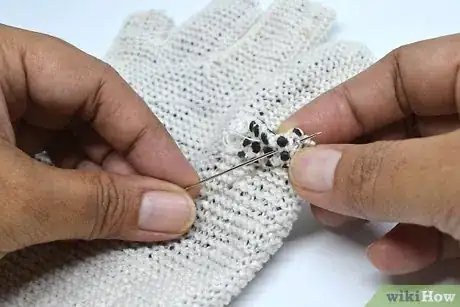 Imagen titulada Make Fingerless Gloves Step 5