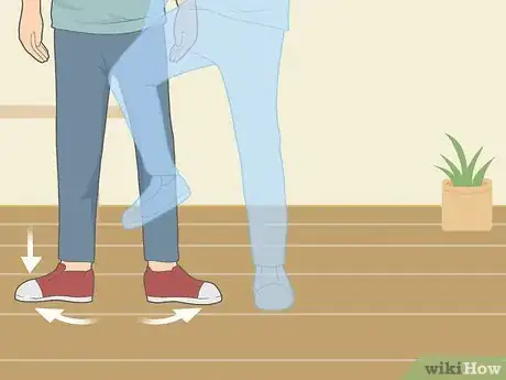 Imagen titulada Shuffle (Dance Move) Step 3