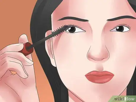 Imagen titulada Grow Back Your Eyelashes After They Fall Out Step 9