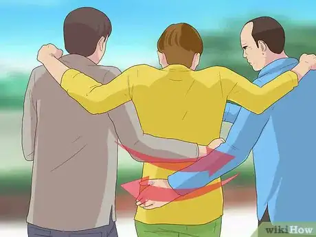 Imagen titulada Carry an Injured Person Using Two People Step 6