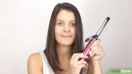 Imagen titulada Curl Hair Step 1