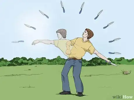 Imagen titulada Throw a Knife Without It Spinning Step 12