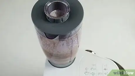 Imagen titulada Make Ice Cream in a Blender with Milk Step 11