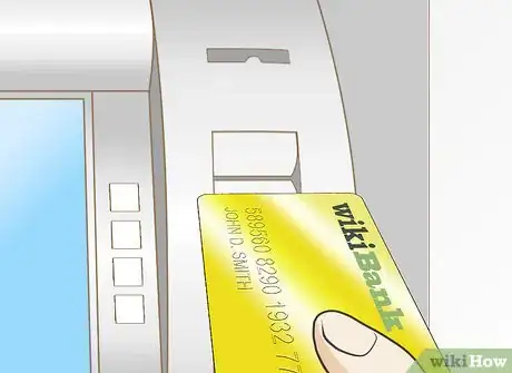 Imagen titulada Withdraw Cash from an Automated Teller Machine Step 3