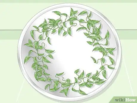 Imagen titulada Hang a Wreath on a Mirror Step 3