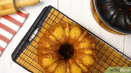 Imagen titulada Freeze a Bundt Cake Step 1