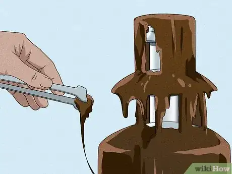 Imagen titulada Use a Chocolate Fountain Step 16