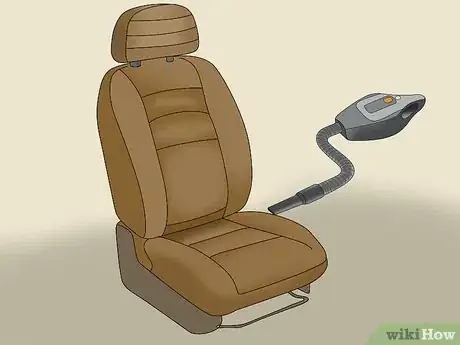 Imagen titulada Clean Leather Car Seats Step 2