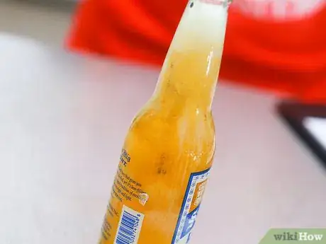 Imagen titulada Instantly Freeze a Beer or Other Bottled Drink Step 5