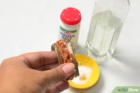 Imagen titulada Clean Copper Jewelry Step 2