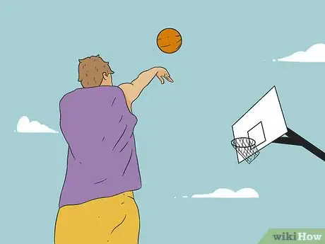 Imagen titulada Do a Hook Shot in Basketball Step 1