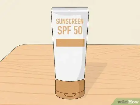 Imagen titulada Use Sunscreen With Makeup Step 1