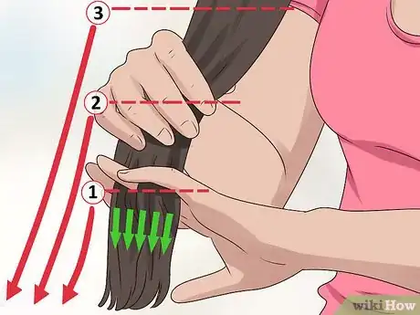 Imagen titulada Detangle Hair Extensions Step 8