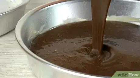 Imagen titulada Make a Simple Chocolate Cake Step 5