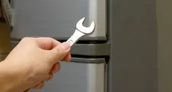 quitar un rayón de la puerta de un refrigerador de acero inoxidable