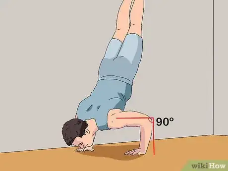 Imagen titulada Work up to a Handstand Push Up Step 8