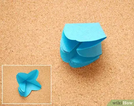 Imagen titulada Make Origami Tropical Flowers Step 10