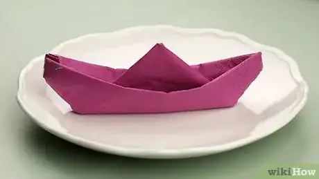 Imagen titulada Fold a Napkin Like a Boat Step 25