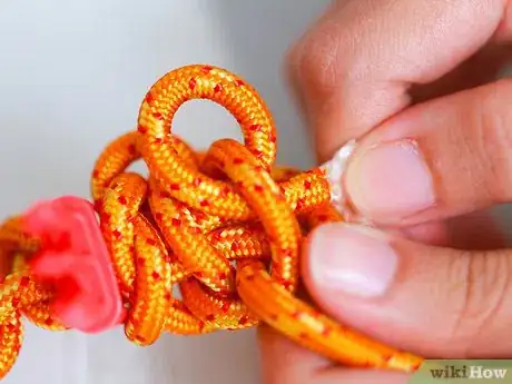 Imagen titulada Make a Paracord Bracelet Step 38