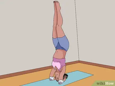 Imagen titulada Work up to a Handstand Push Up Step 5