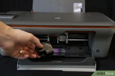 Imagen titulada Clean an Inkjet Printer's Print Head to Reduce Streaking Step 1