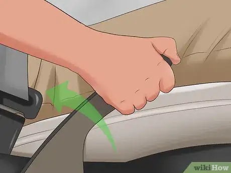 Imagen titulada Drive a Car in Reverse Gear Step 13