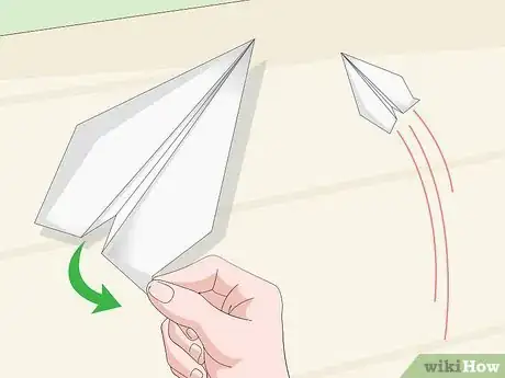 Imagen titulada Improve the Design of any Paper Airplane Step 8