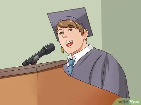 Imagen titulada Add Humor to a Graduation Speech Step 17