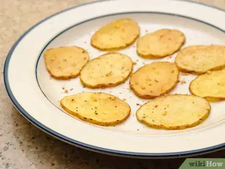 Imagen titulada Make Potato Chips Step 22