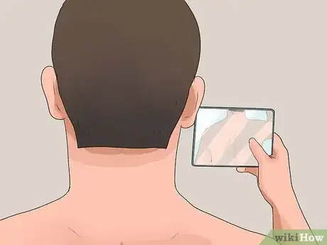 Imagen titulada Get Rid of Back Hair Step 26