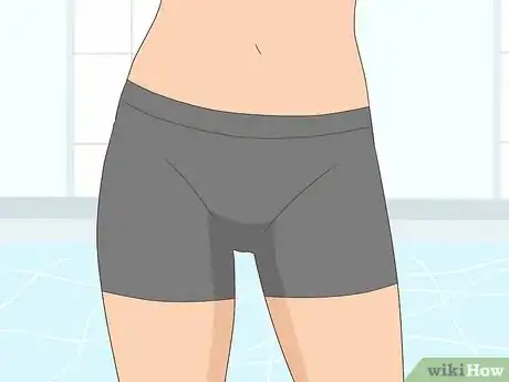 Imagen titulada Swim on Your Period with a Pad Step 4