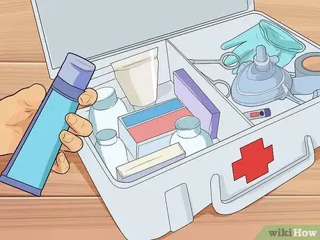 Imagen titulada Create a Home First Aid Kit Step 9