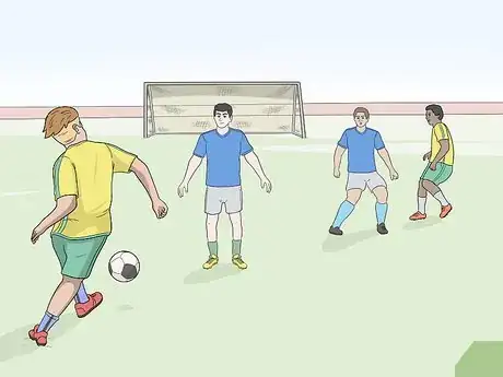 Imagen titulada Pass a Soccer Ball Step 8