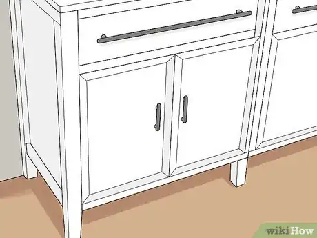 Imagen titulada Paint Kitchen Cabinets Without Sanding Step 16